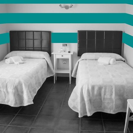 Defensa 821 Bed And Breakfastブエノスアイレス エクステリア 写真